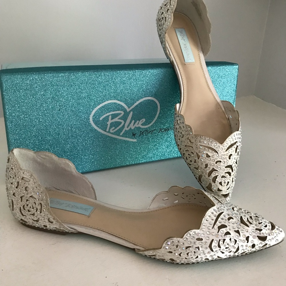 Betsey Johnson Miley Flat